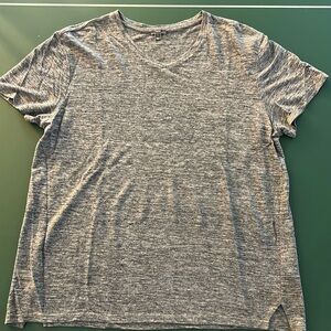 Vince men’s linen t shirt - size large